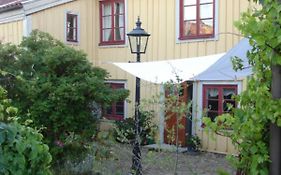 One Room Bed & Breakfast